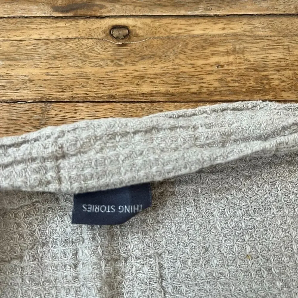 Thing Stories Bath Towel Natural Linen Light Gray Waffle Bath Towel 53 x 24